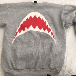 Green hill crew neck shark 25 OBO